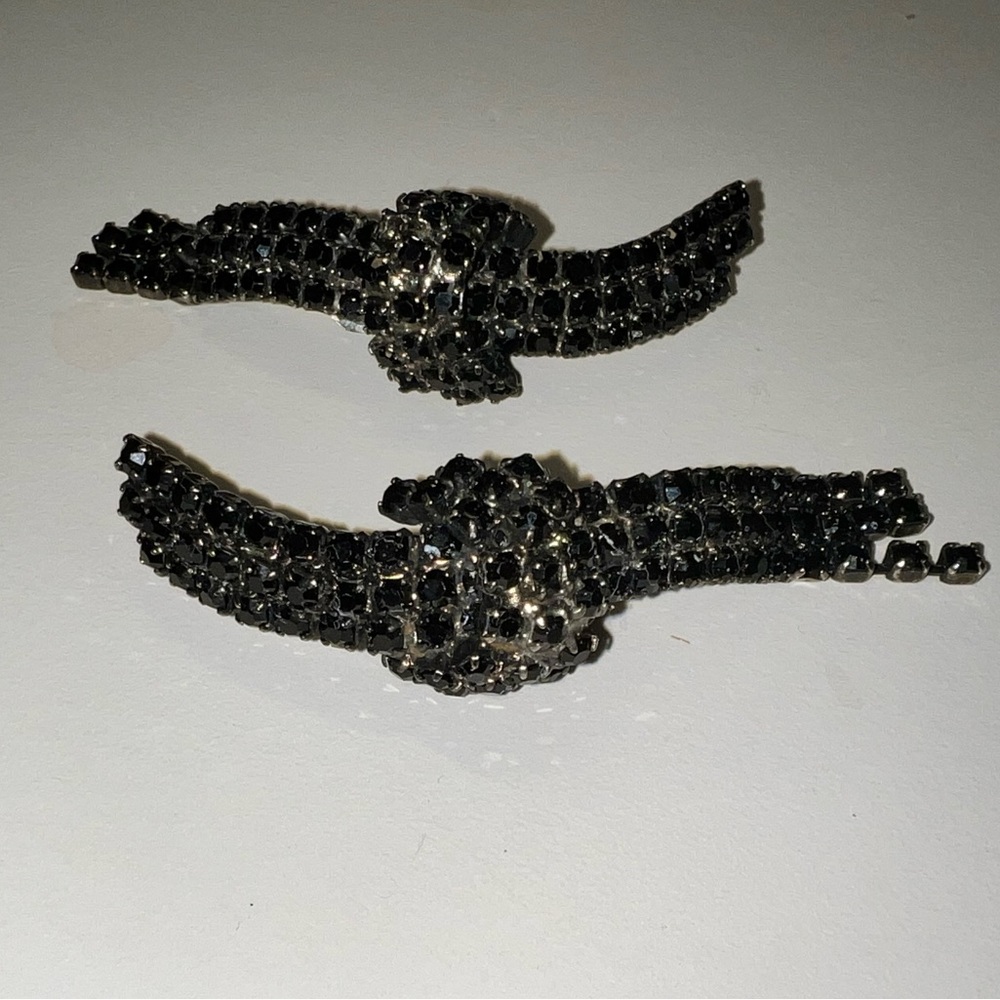 Vintage shoe clips rhinestone 1950-60 excellent condition black.